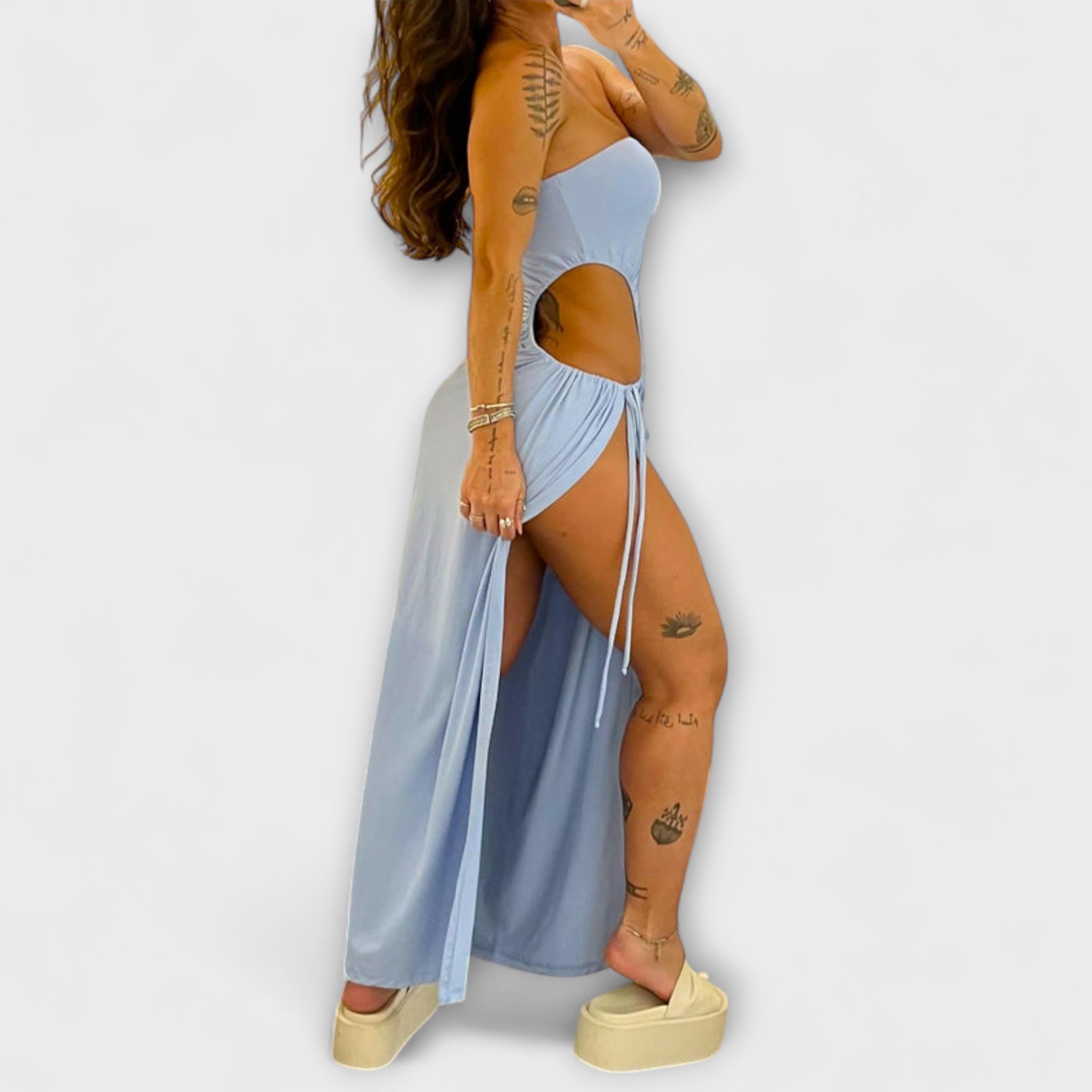 Winona - sukienka body z wi?zaniem bandeau-tie z rozci?ciami po bokach