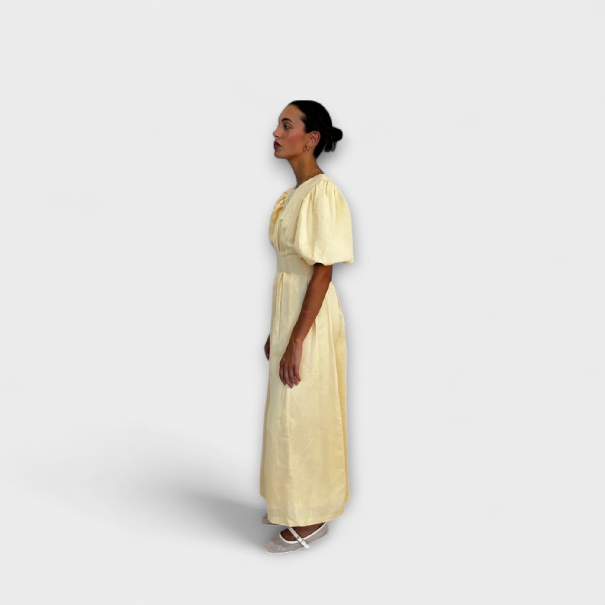 Josephine - Ma?lana ?ó?ta sukienka maxi o zwiewnym fasonie