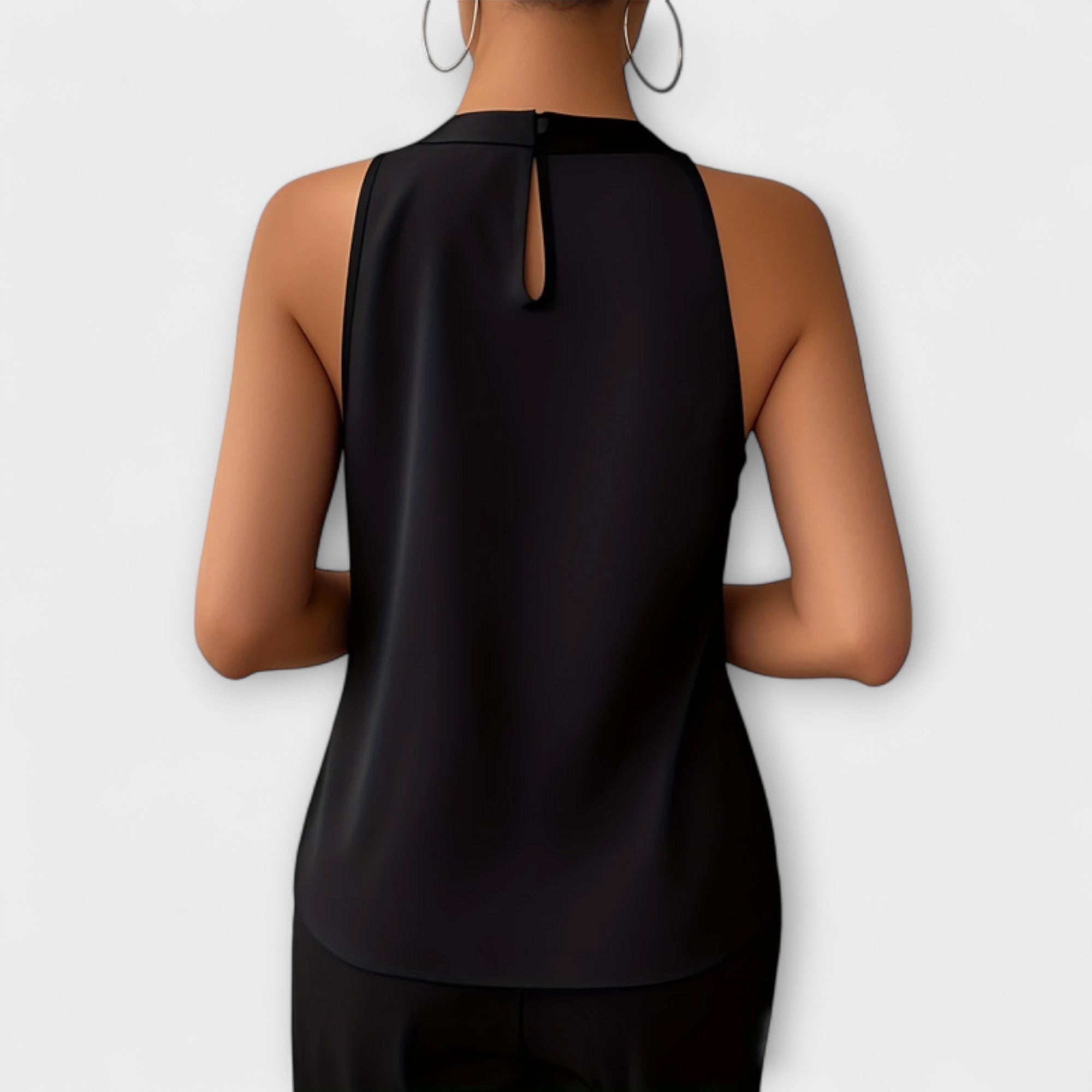 Skye - elegancka satynowa bluzka z odkrytymi ramionami
