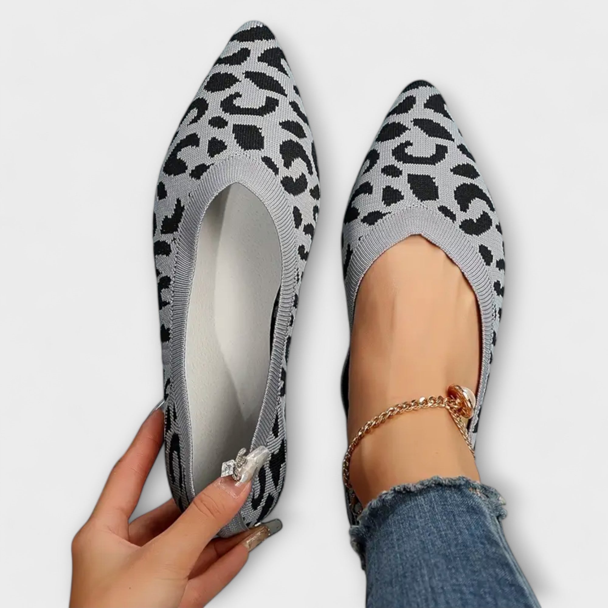 Koronkowe buty na p?askim obcasie w panterk?