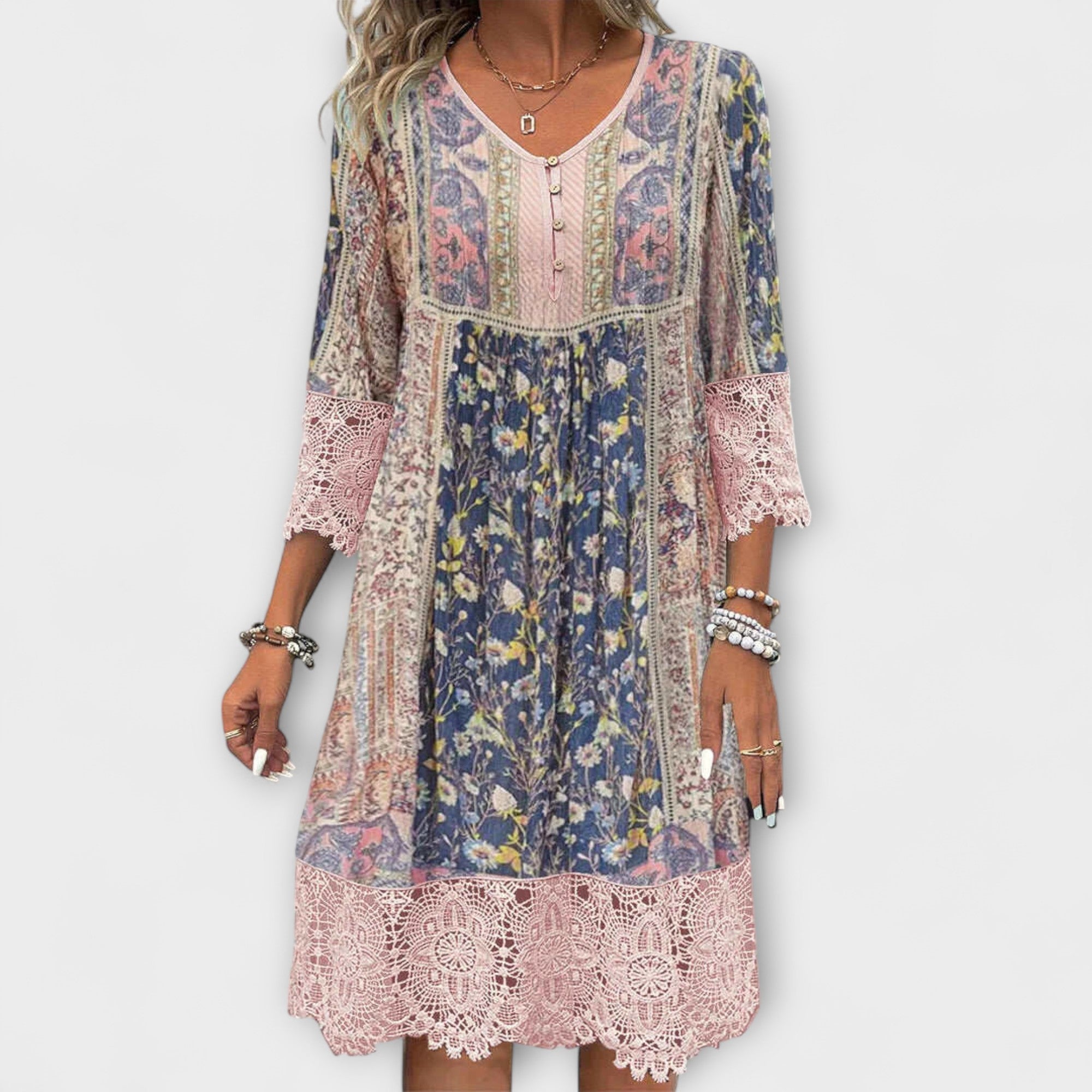 Casey - sukienka boho z koronk? i kwiatowym wzorem w stylu vintage