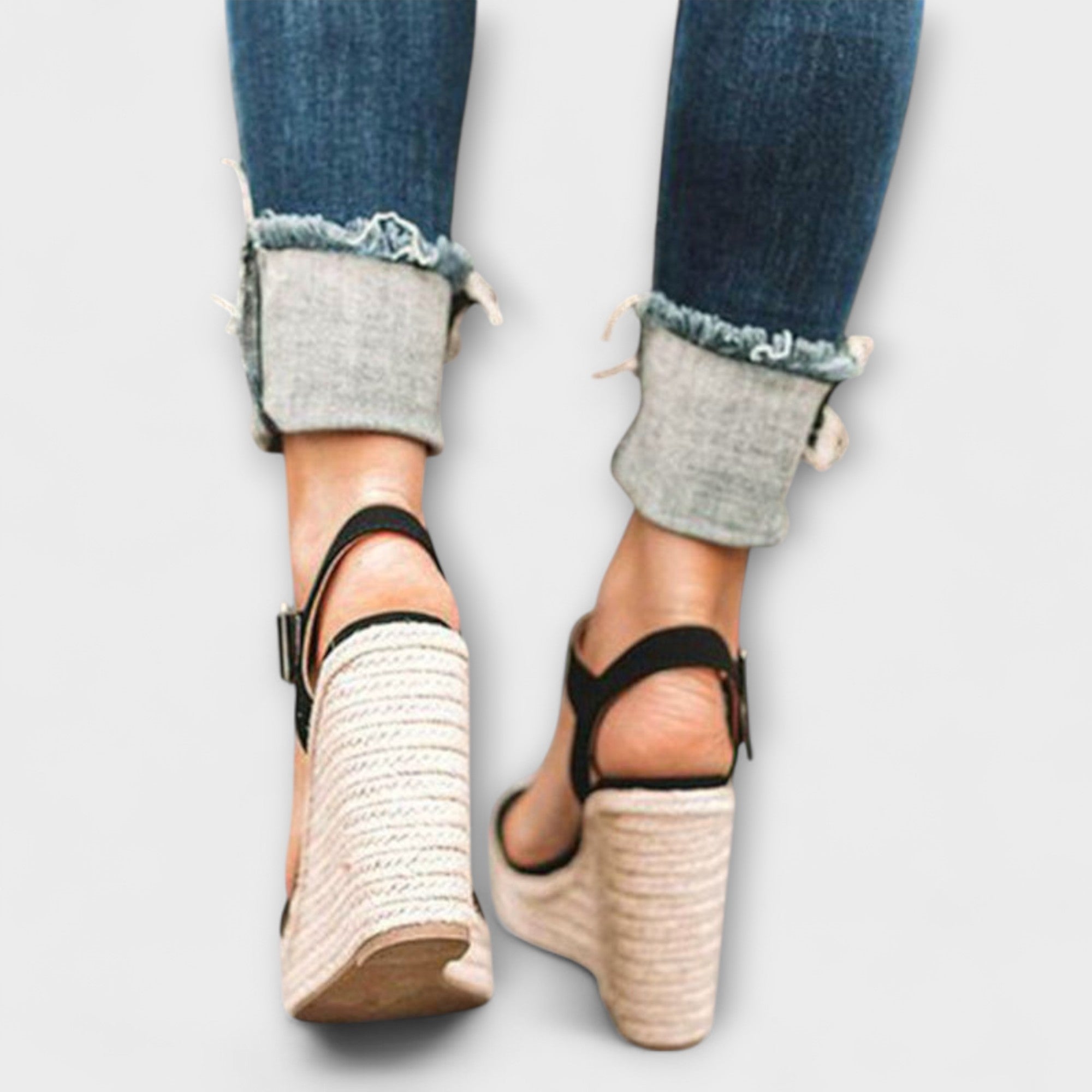 Elizabeth - Stylowe buty damskie z paskiem