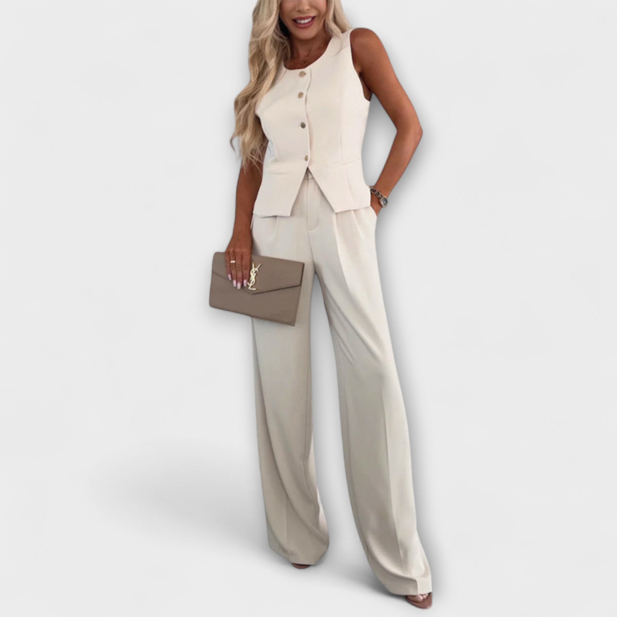 Wilhelmina - Elegancki top bez r?kawów i spodnie