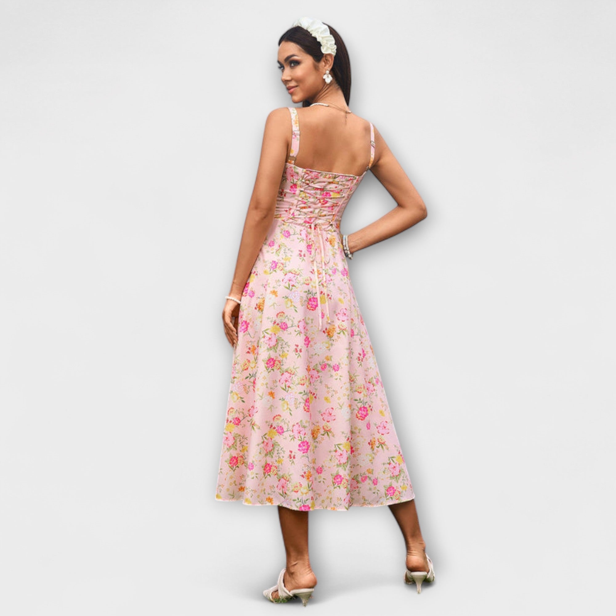 Nadzieja - Sukienka z rozci?ciem z falbankami