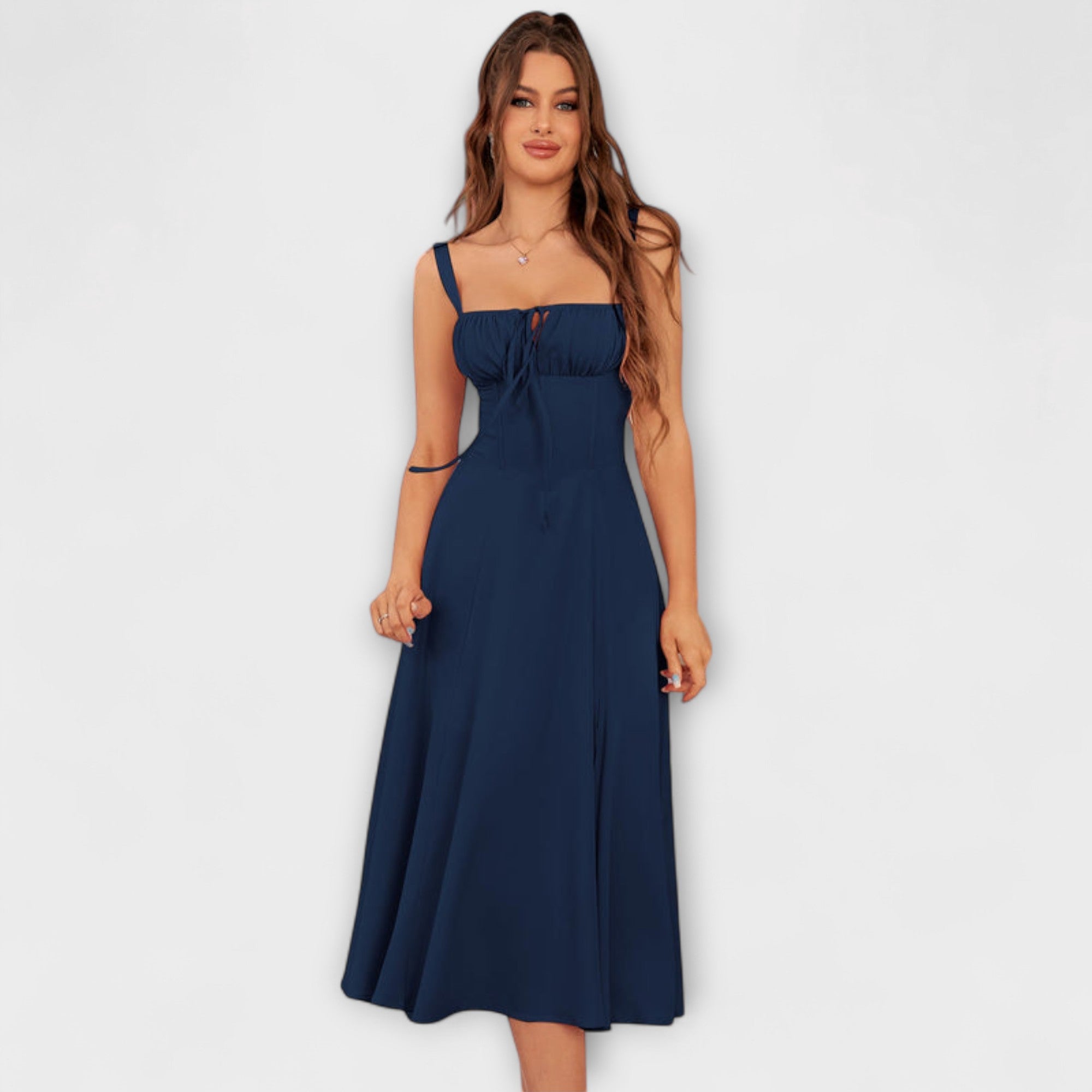 Nadzieja - Sukienka z rozci?ciem z falbankami