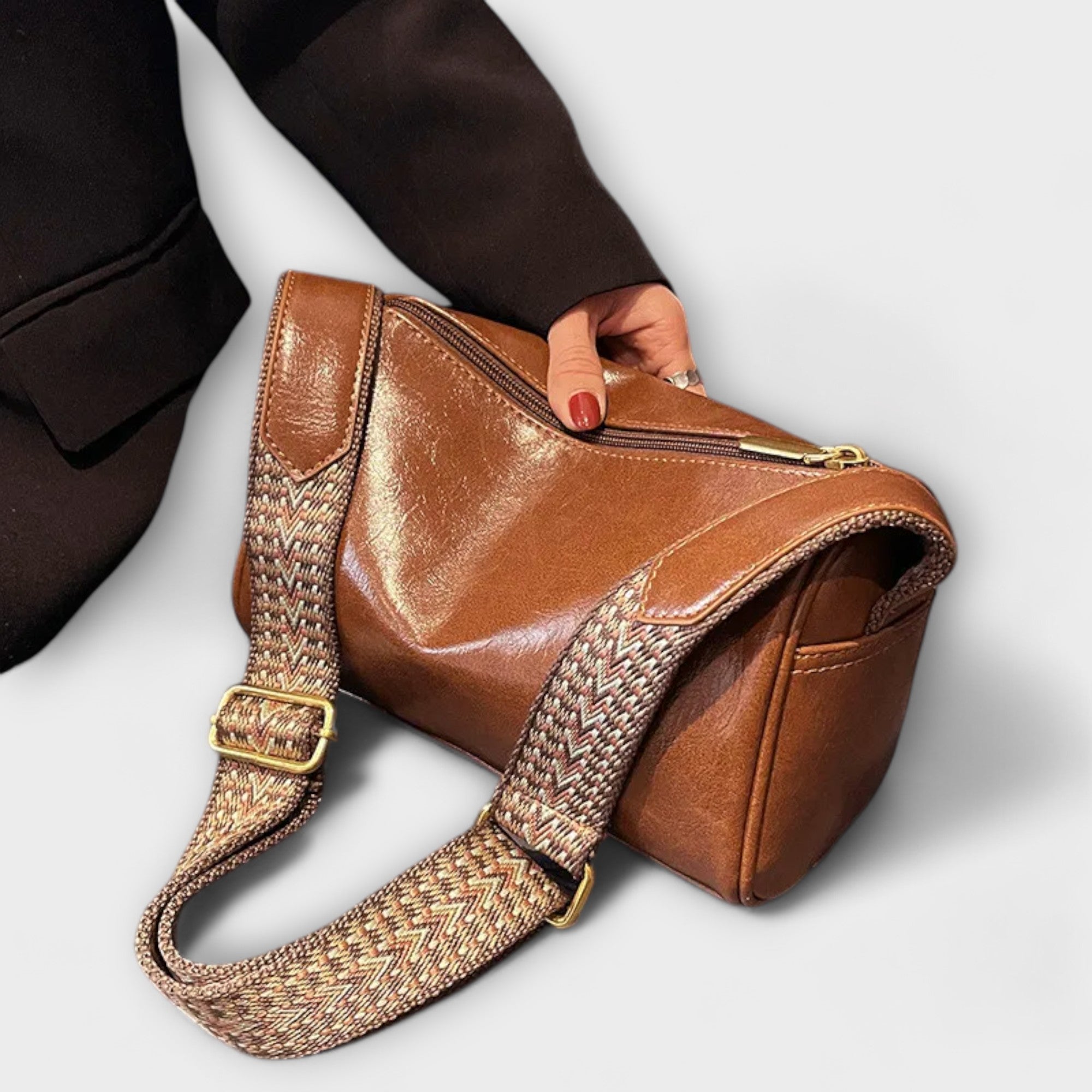 Lora. - Torba na rami? w stylu vintage