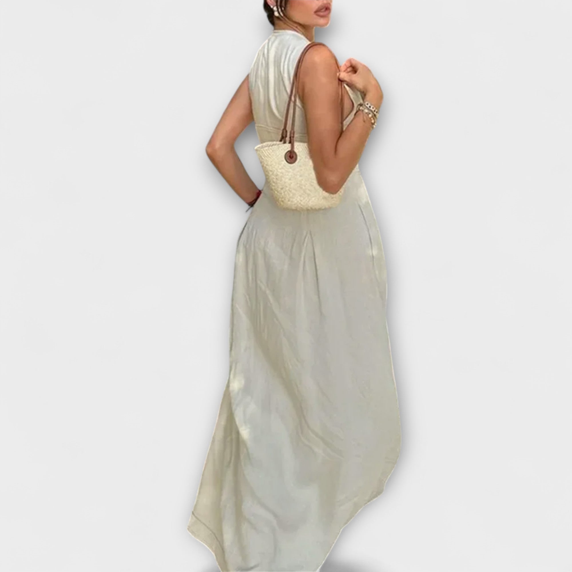 Plisowana sukienka midi bez r?kawów bodycon