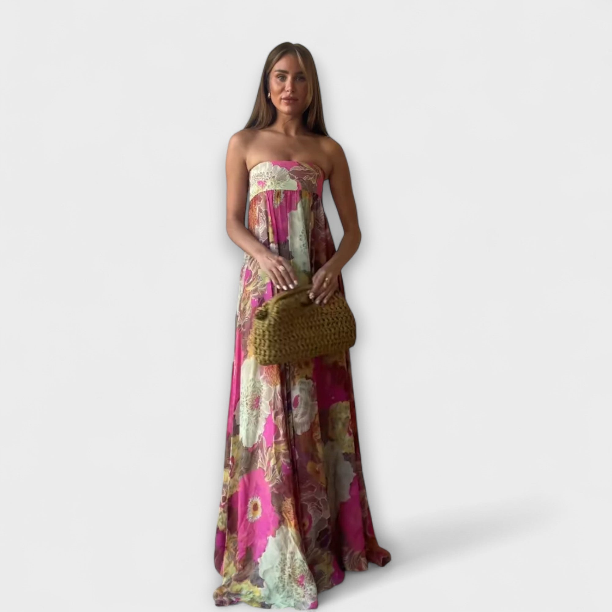 Elegancka plisowana sukienka maxi w stylu retro bez rami?czek