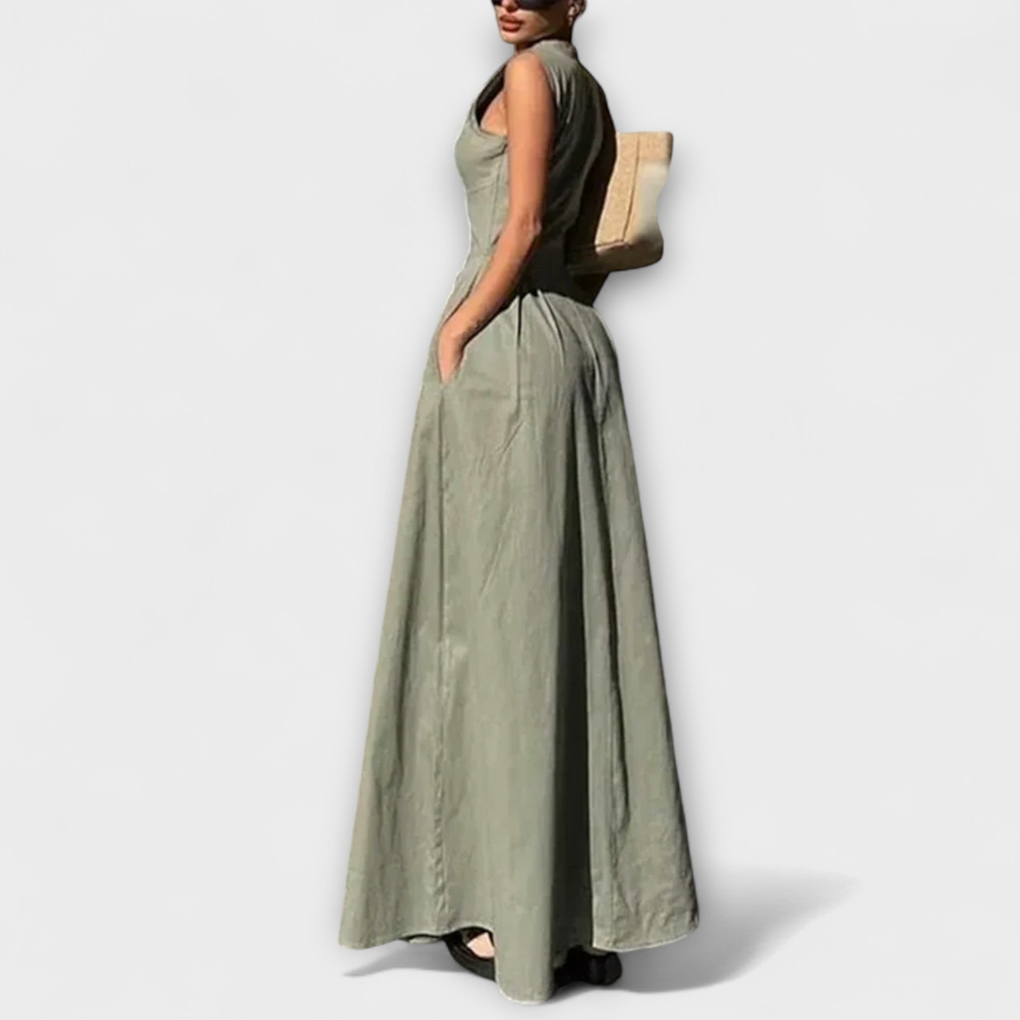 Plisowana sukienka midi bez r?kawów bodycon