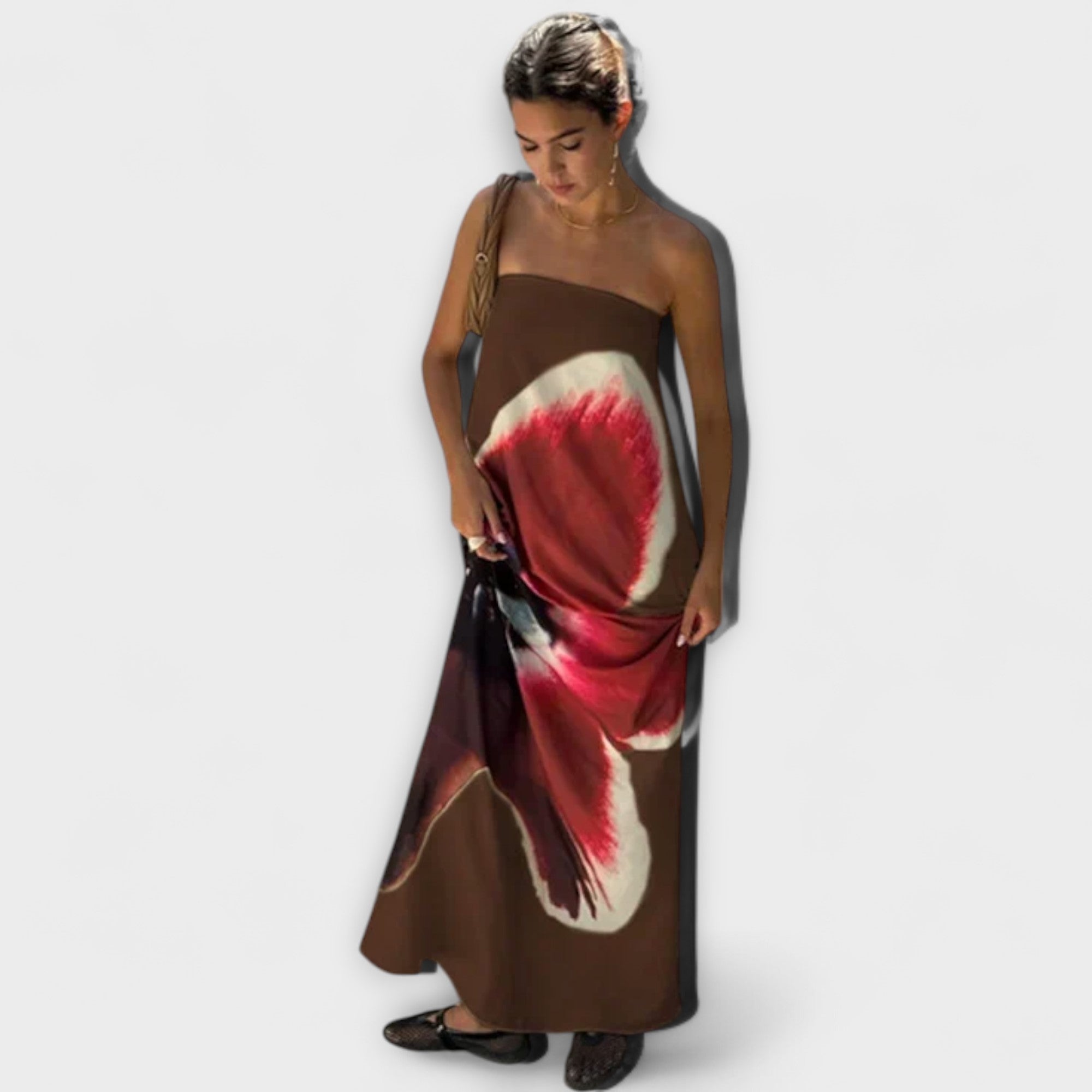 Elegancka sukienka maxi bez r?kawów z odkrytymi ramionami