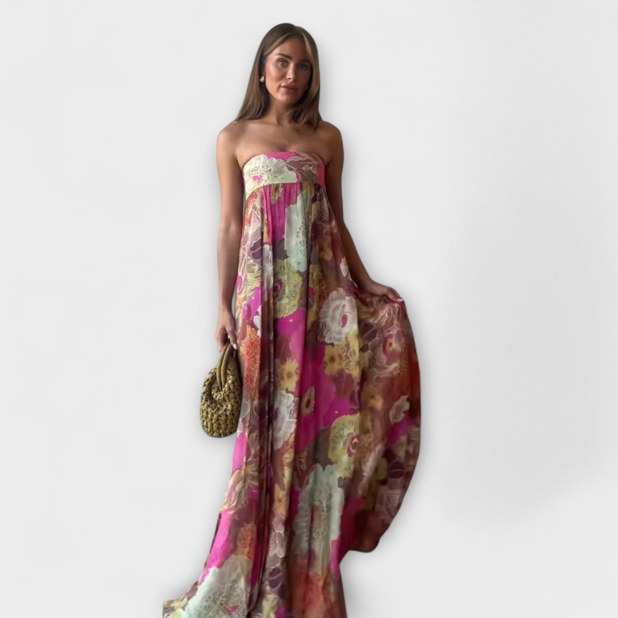 Elegancka plisowana sukienka maxi w stylu retro bez rami?czek