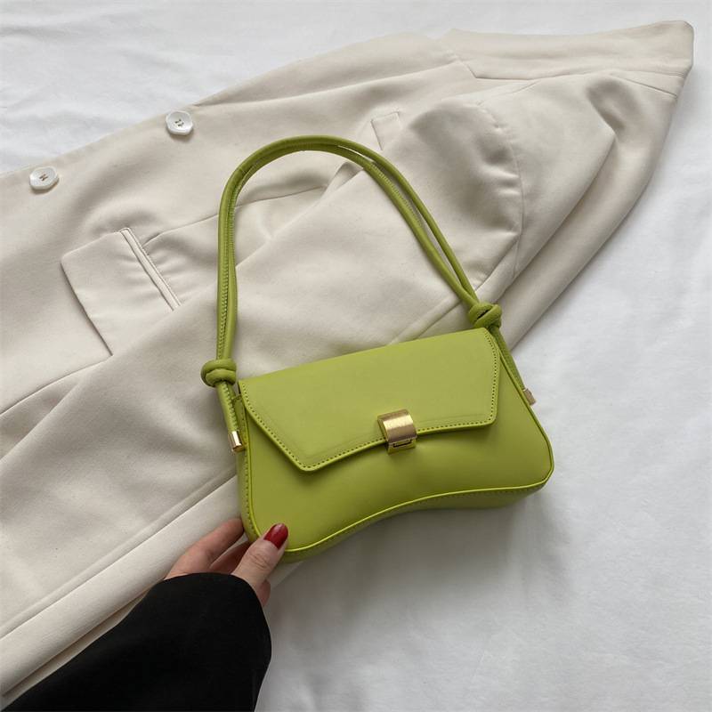 Lora. - Torba z klapk? w stylu vintage