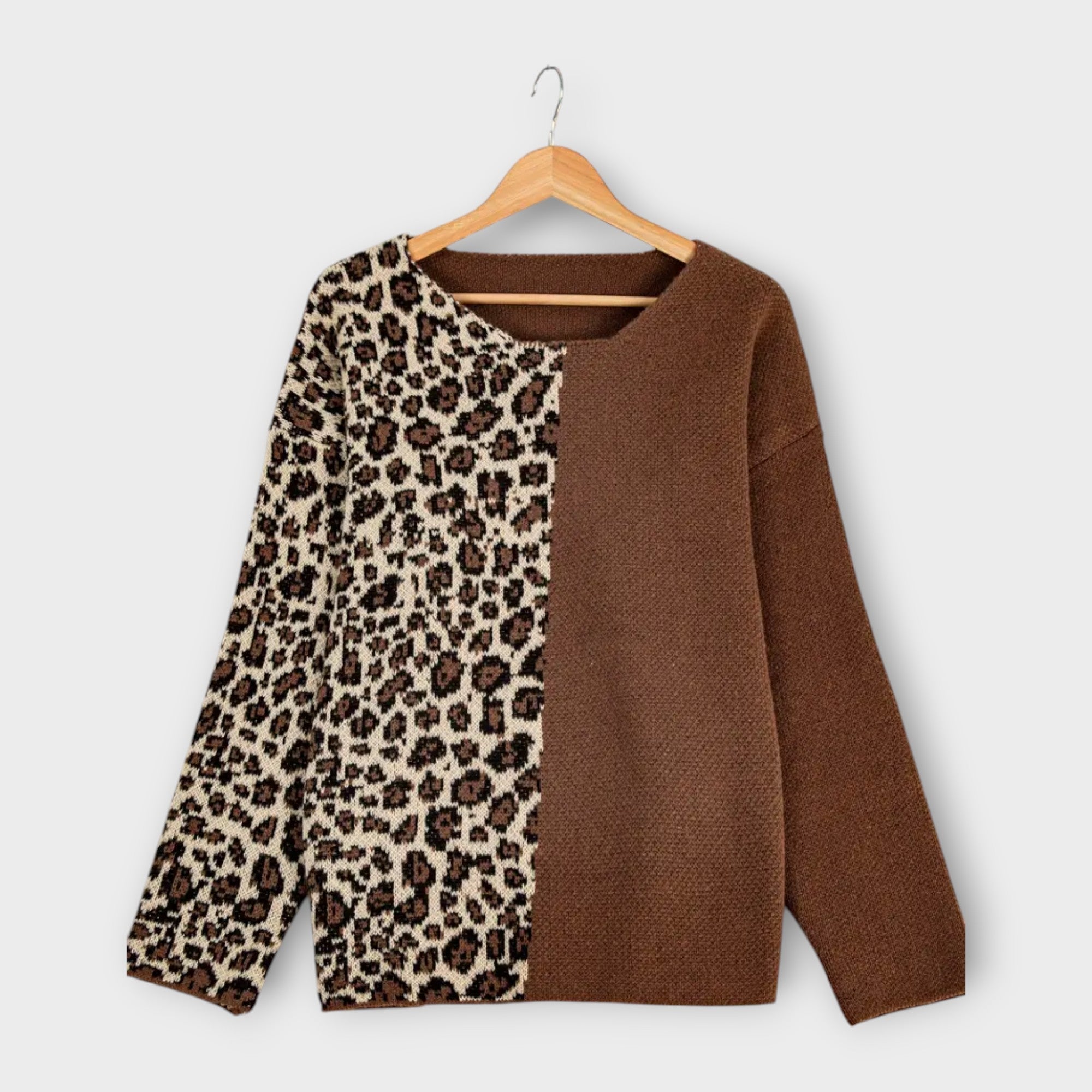 Marina - Lu?ny sweter w panterk?