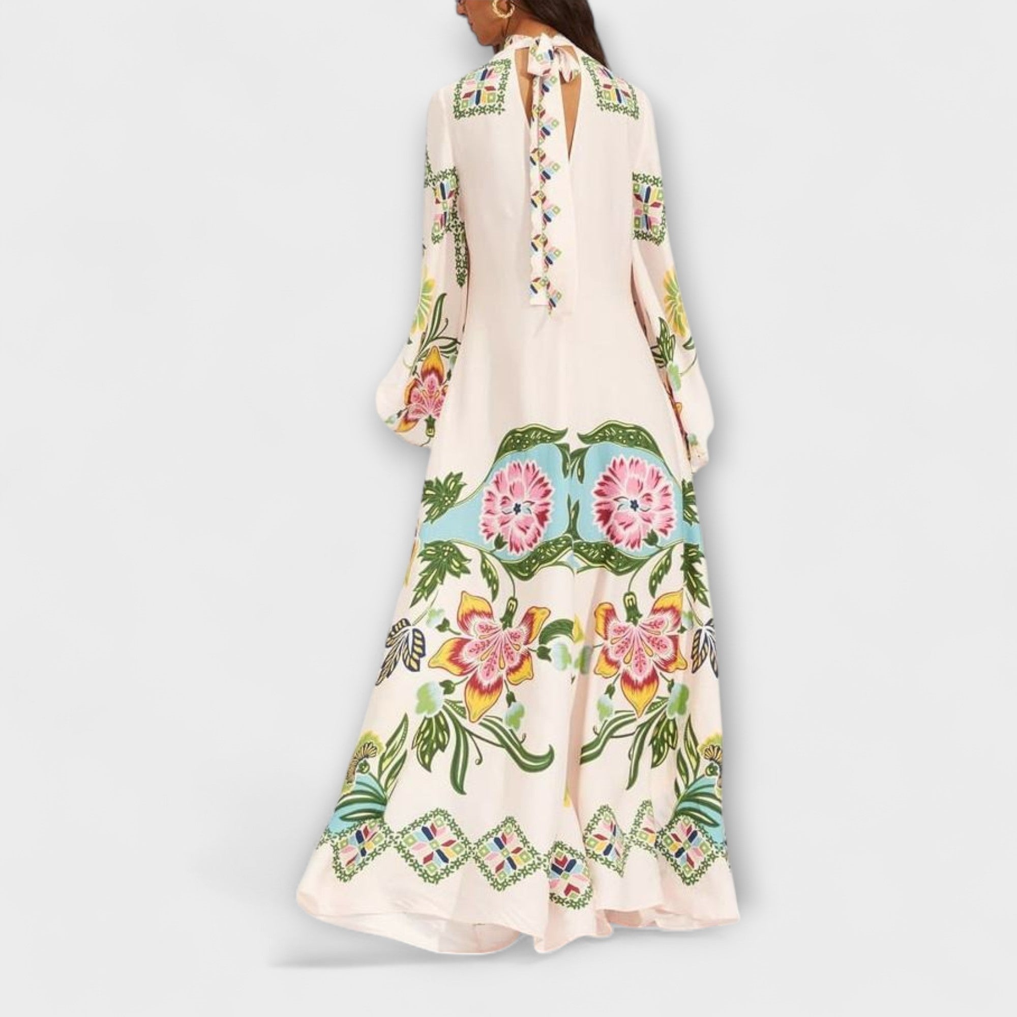 Lisa - Elegancka sukienka maxi z kwiatowym nadrukiem i p?ynnym wzorem