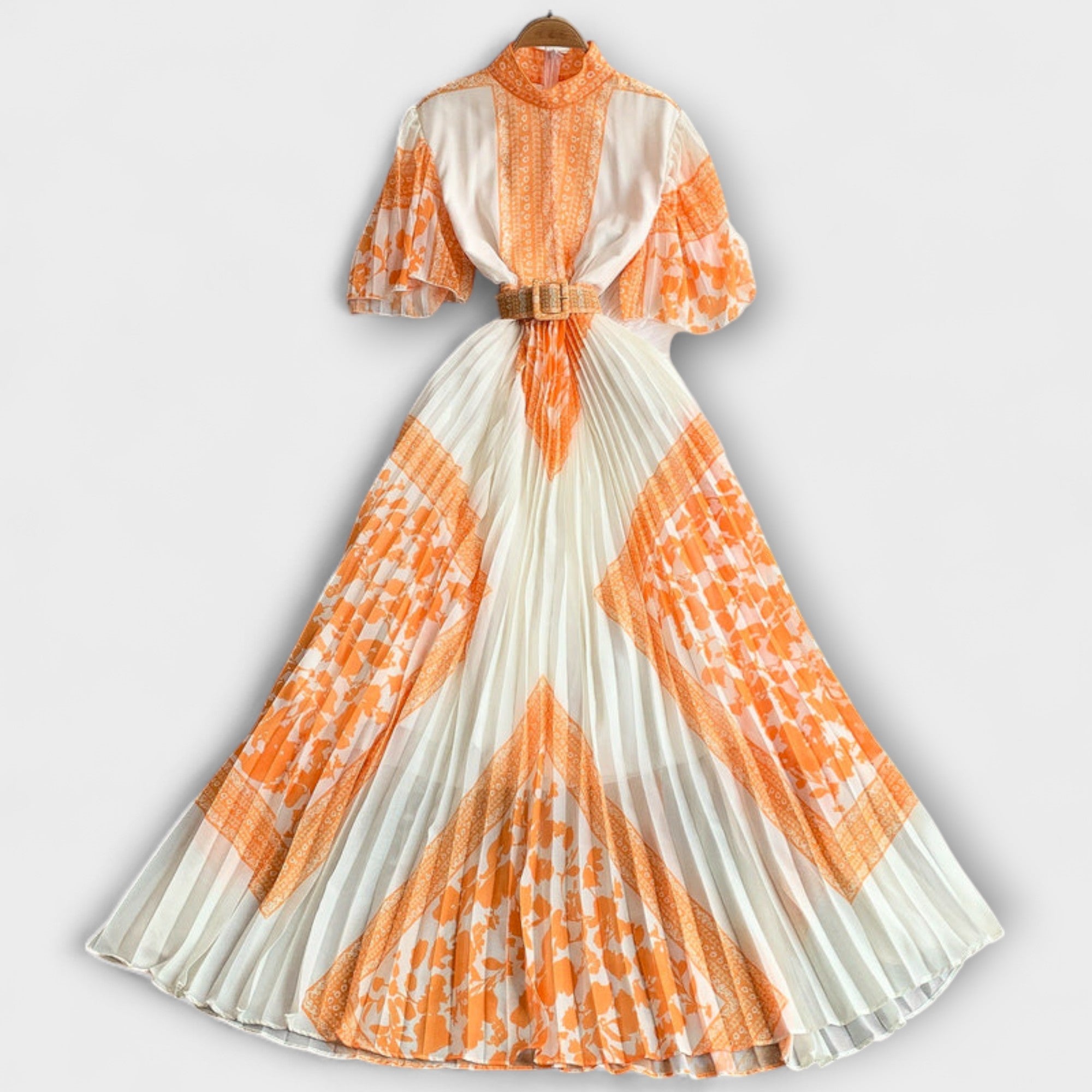 Delilah - sukienka inspirowana stylem vintage