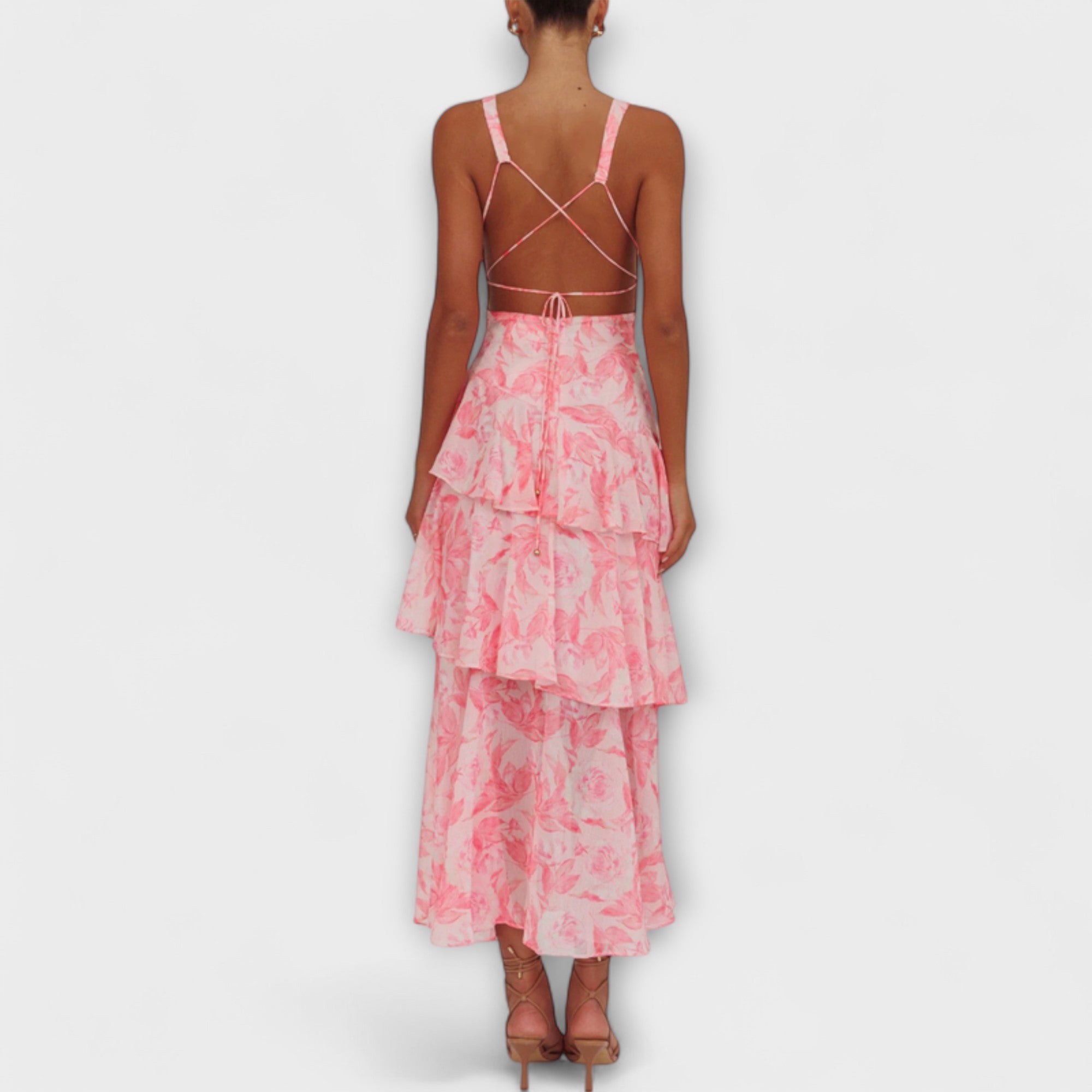 Domenica - Szyfonowa sukienka z dekoltem w serek i warstwami