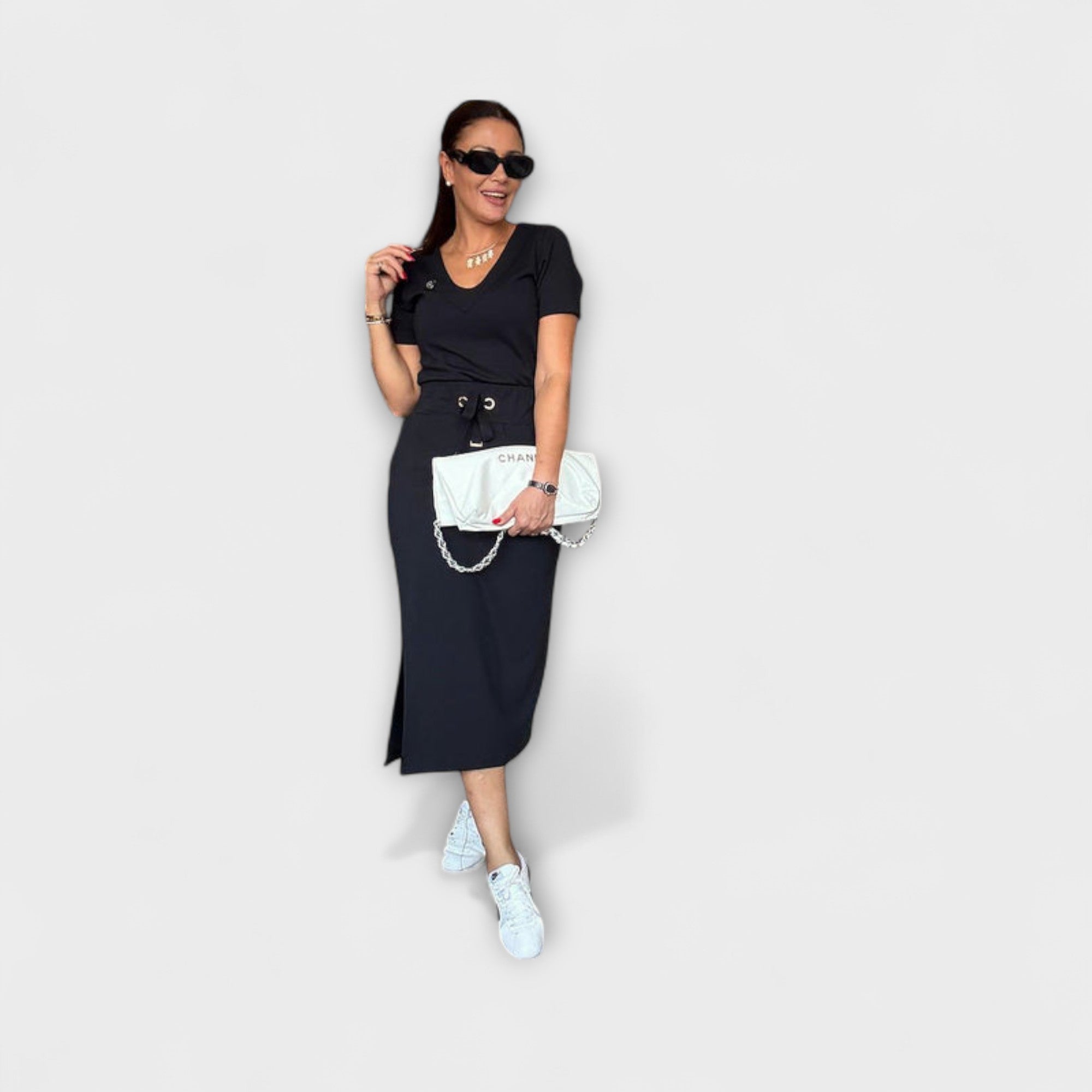 Danielle - Elegancki top z dekoltem w szpic i spódnic?