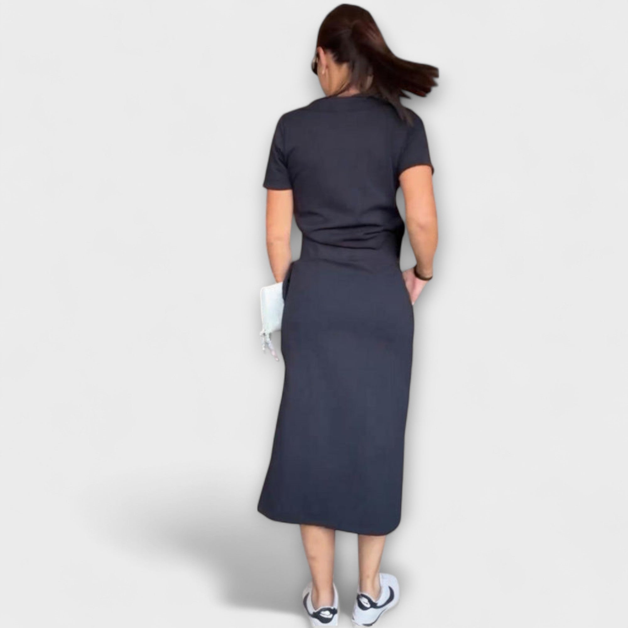 Danielle - Elegancki top z dekoltem w szpic i spódnic?