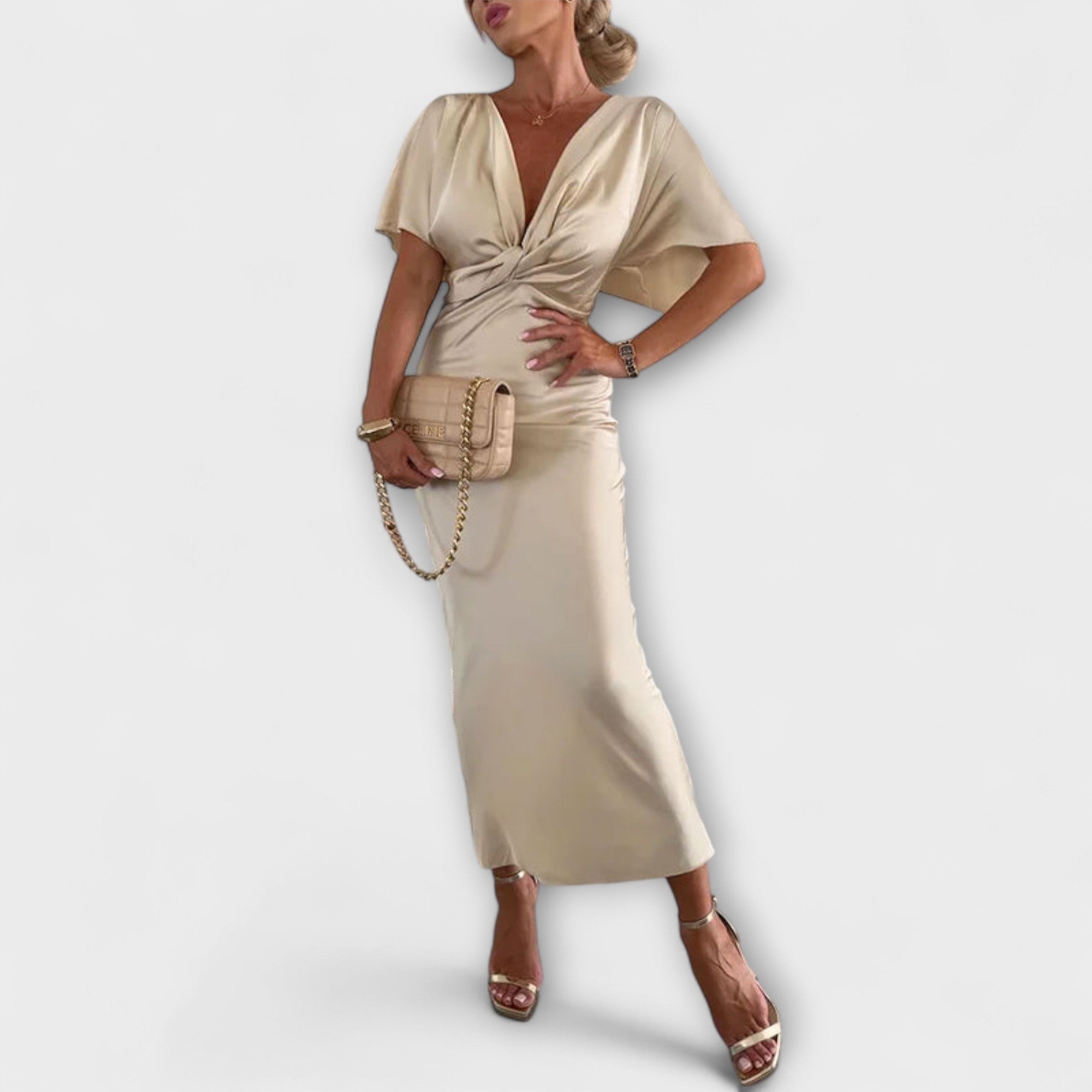 Sable - Solidna satynowa sukienka maxi z dekoltem w serek i w?z?em krzy?owym slim fit