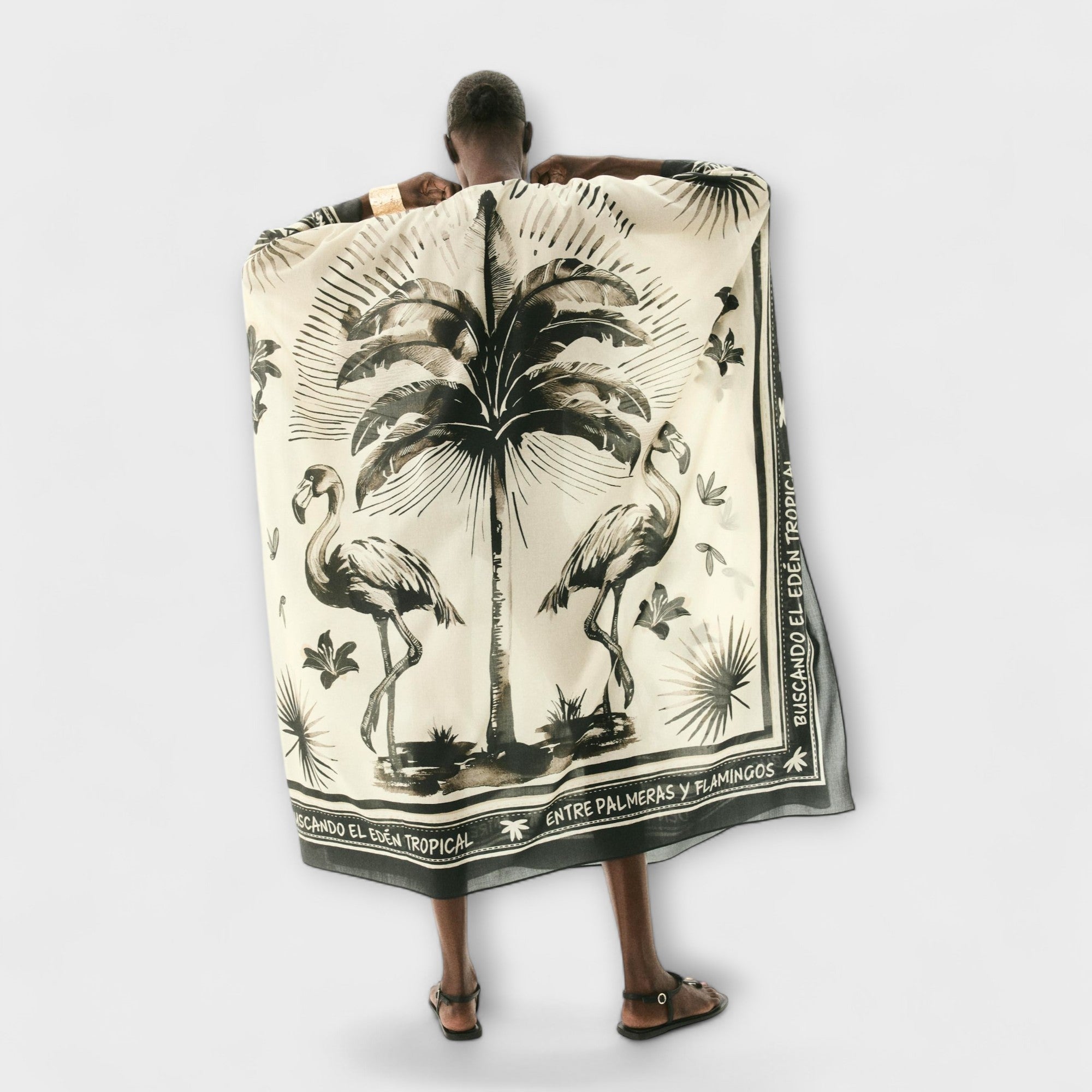 Melissa - bardzo du?a sukienka maxi z nadrukiem flamingów Kaftan