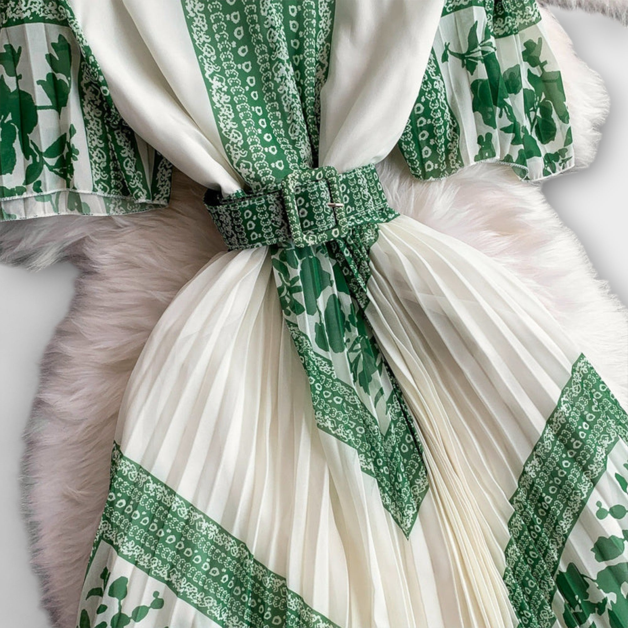 Delilah - sukienka inspirowana stylem vintage