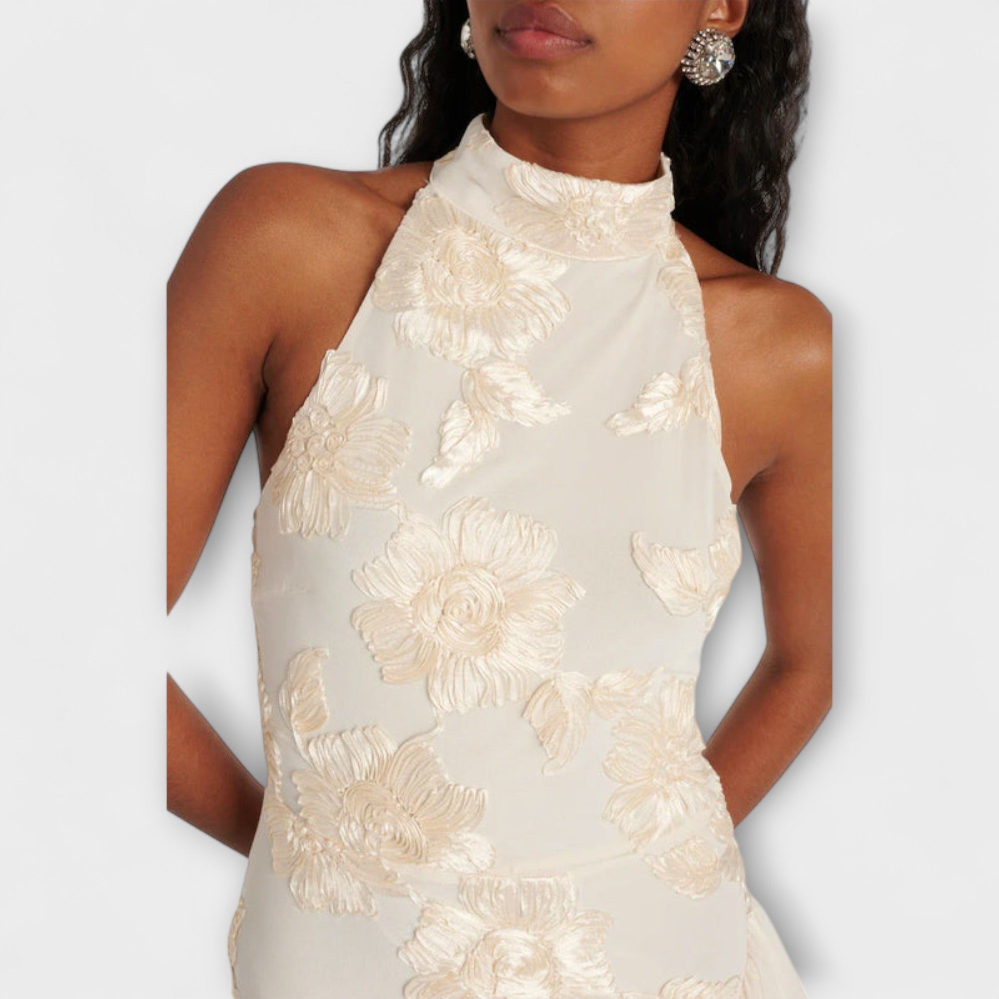 Karen - sukienka maxi z kwiatowymi aplikacjami