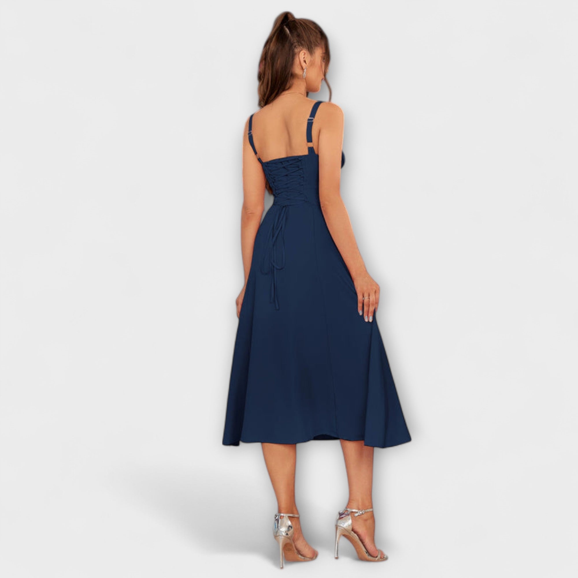 Nadzieja - Sukienka z rozci?ciem z falbankami